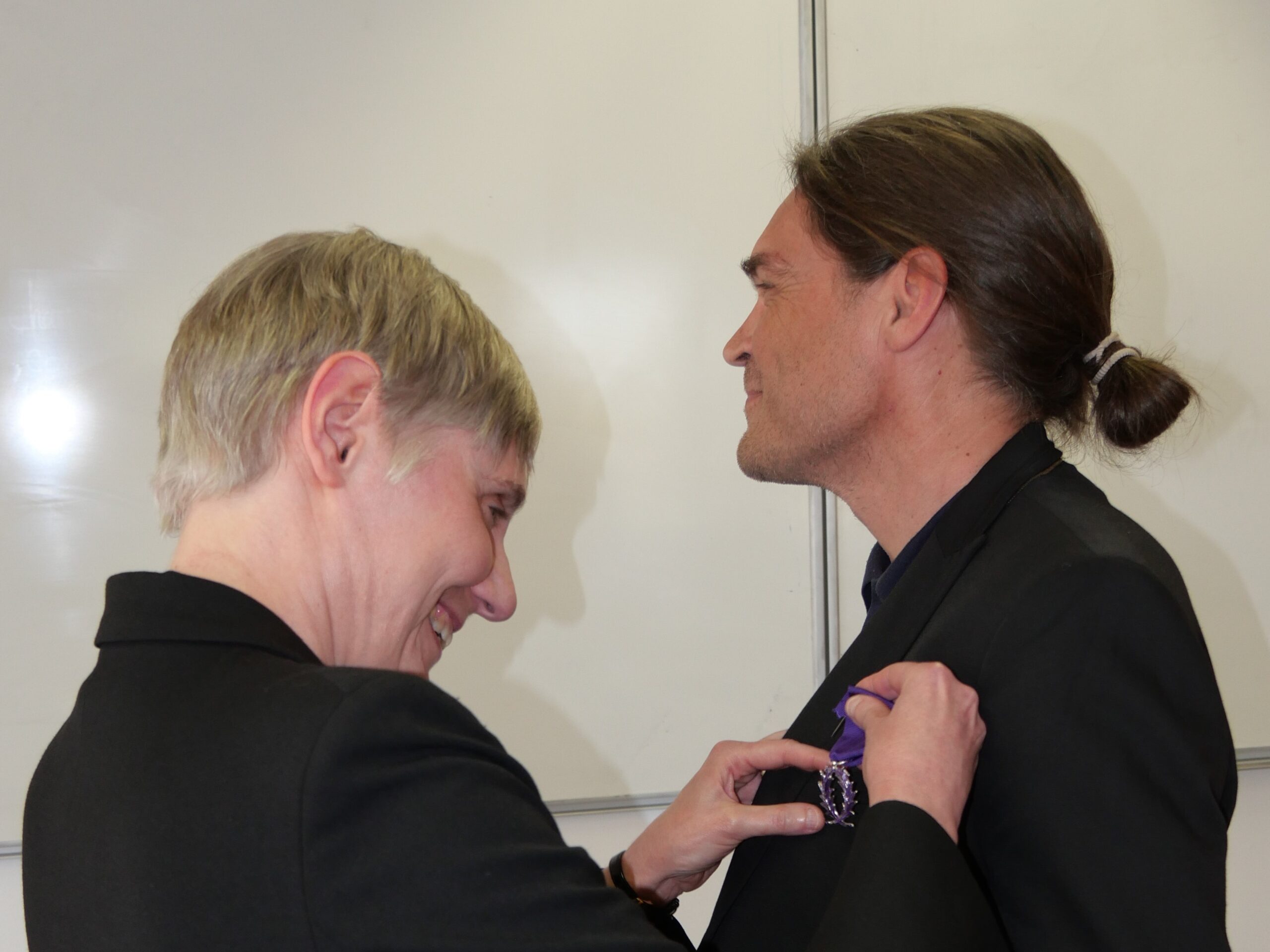  Ali Bel Madani nommé Chevalier dans l&rsquo;Ordre des Palmes Académiques 